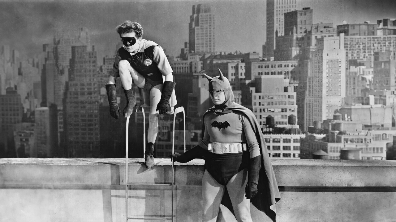 Batman (1943) backdrop artwork