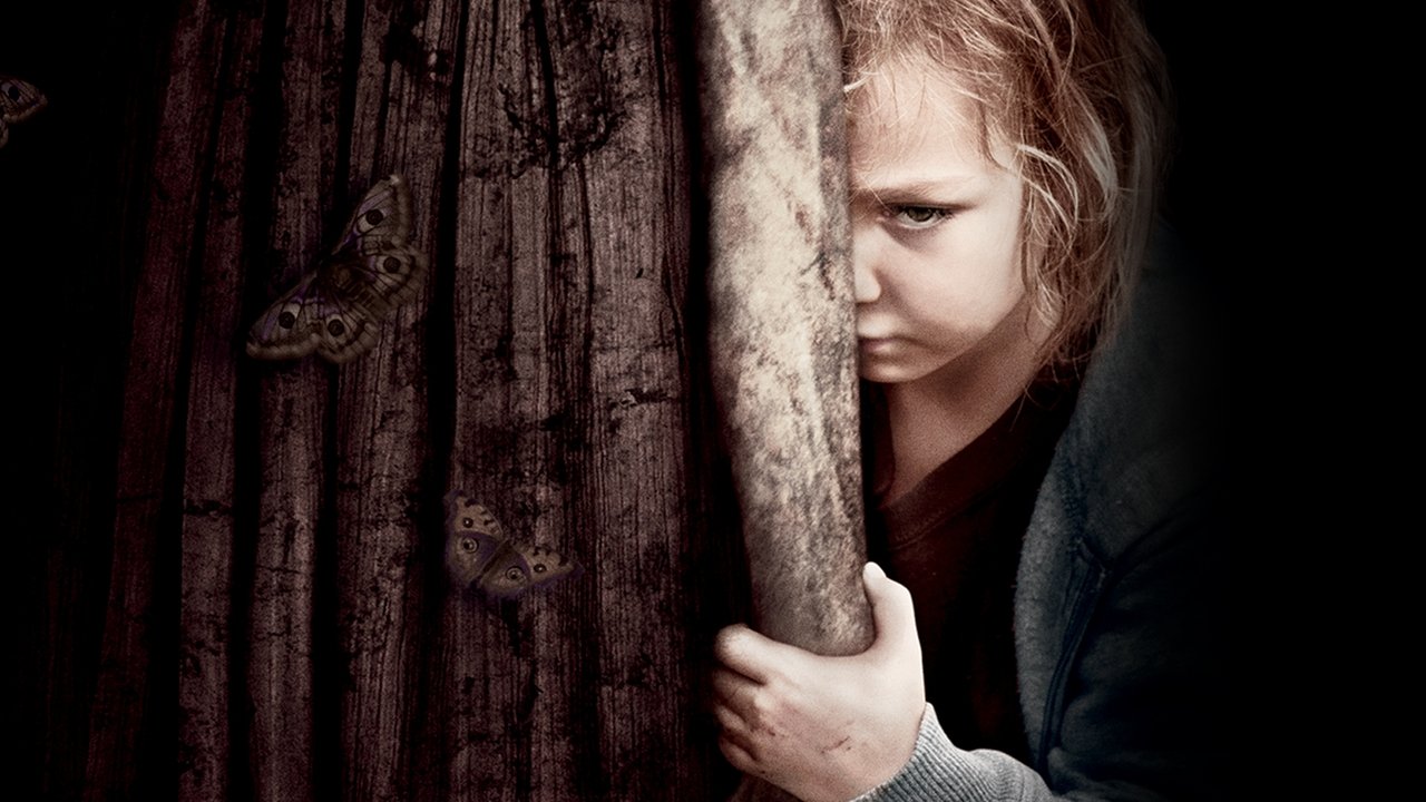 Mama (2013) backdrop artwork