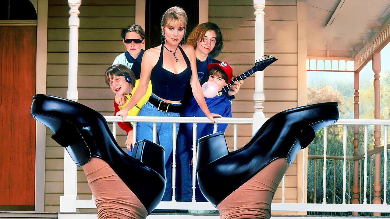 Don't Tell Mom the Babysitter's Dead (1991) backdrop artwork
