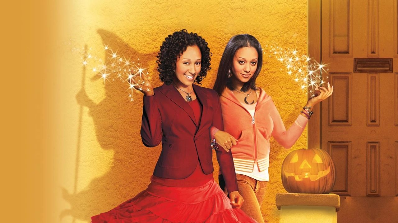 Twitches (2005) backdrop artwork