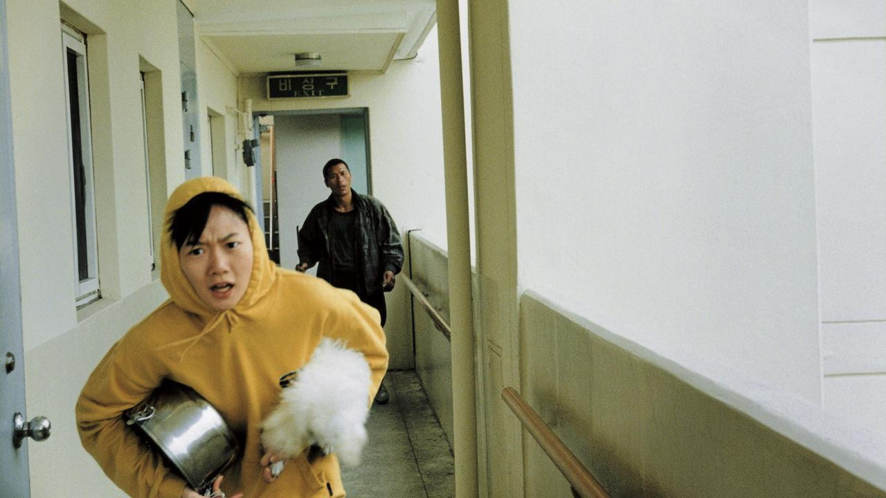 Barking Dogs Never Bite (2000) backdrop artwork