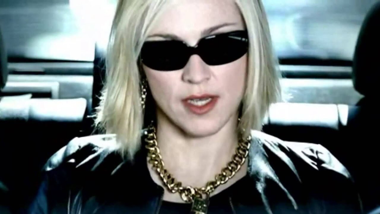 Star (2001) backdrop artwork