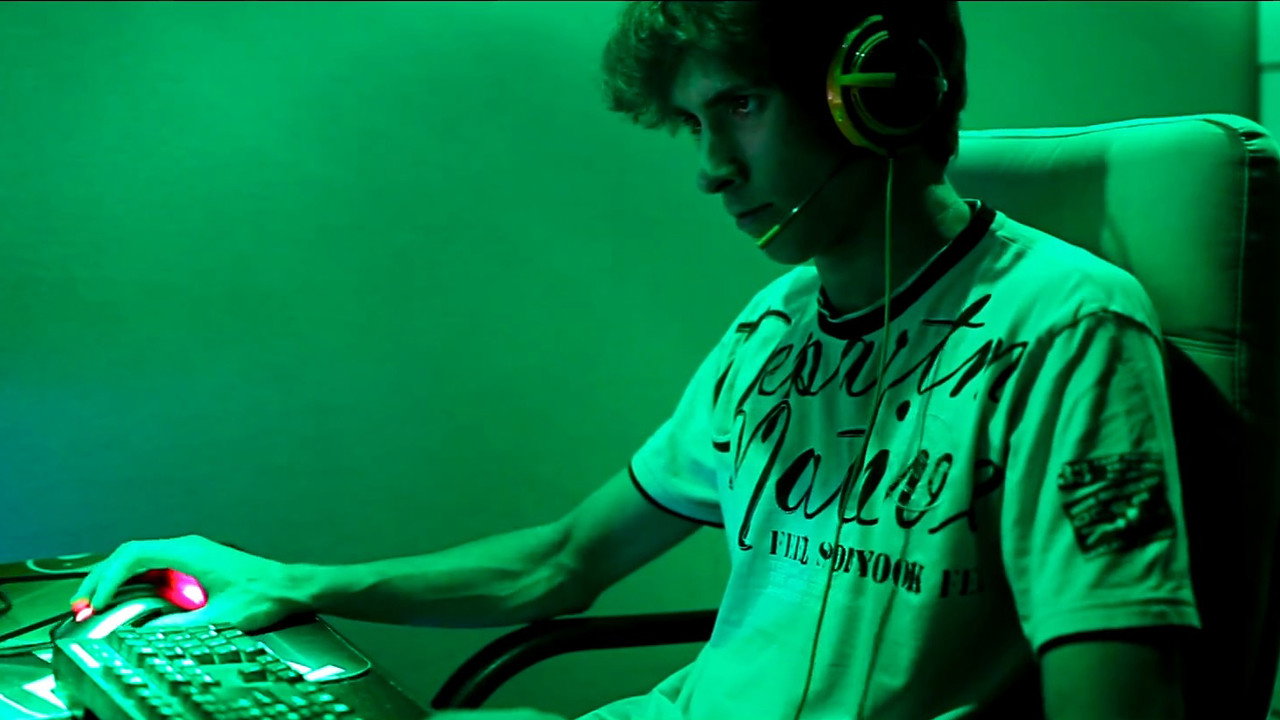 Free to Play (2014) backdrop artwork