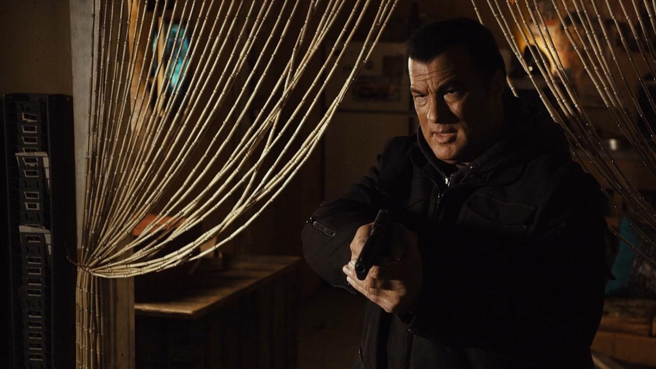 A Dangerous Man (2009) backdrop artwork