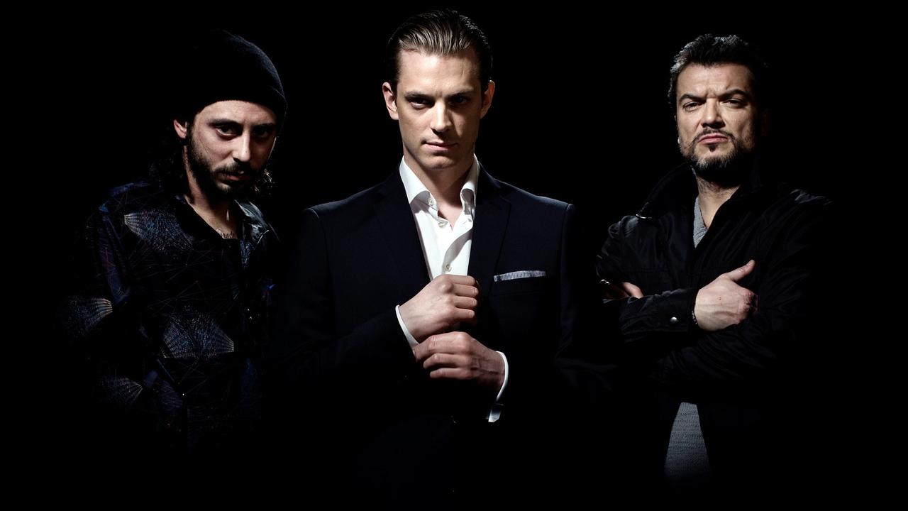 Easy Money (2010) backdrop artwork