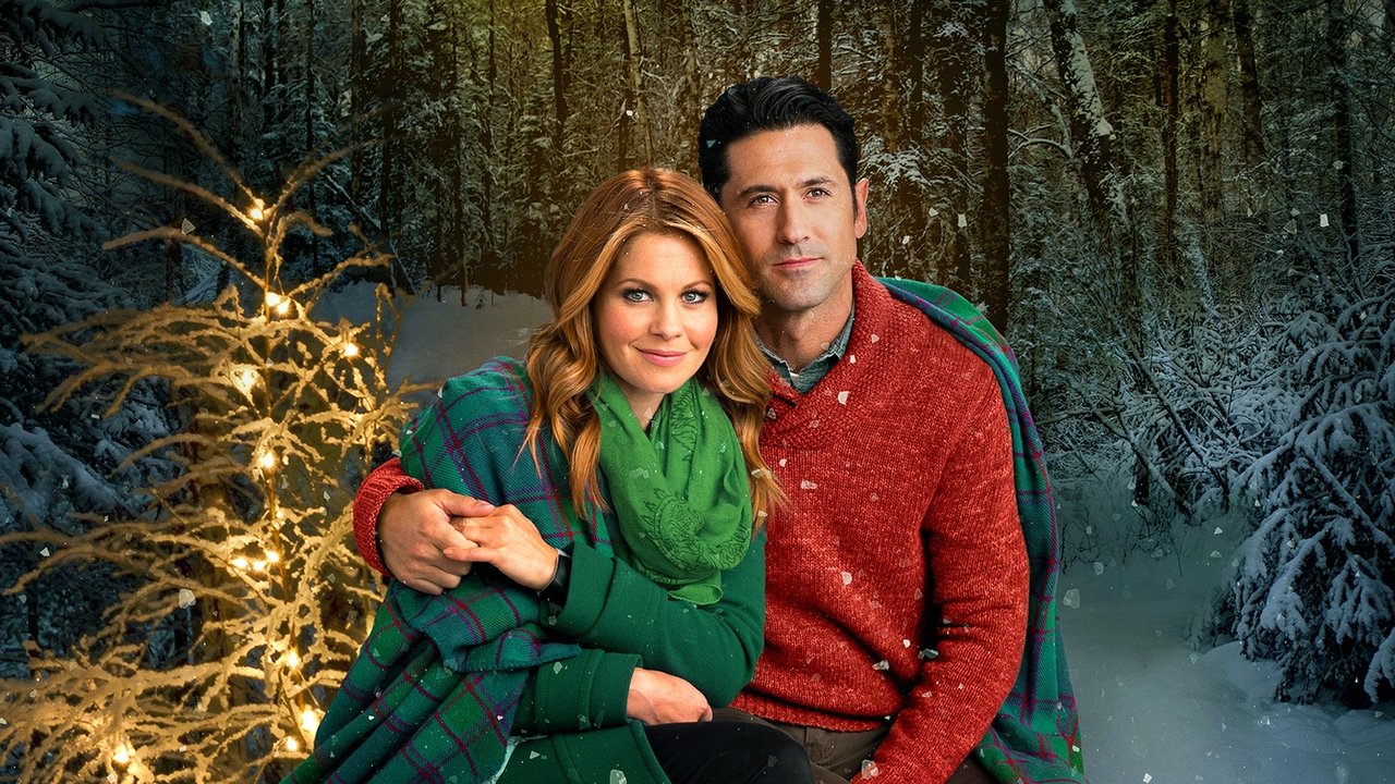 Christmas Under Wraps (2014) backdrop artwork
