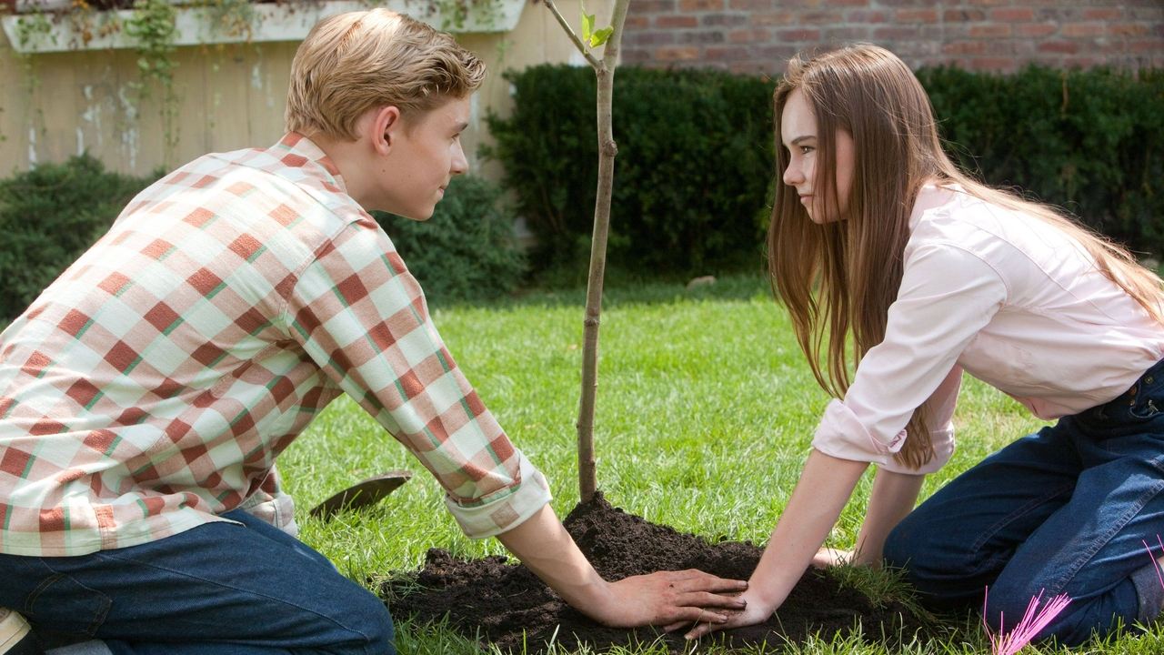 Flipped (2010) backdrop artwork
