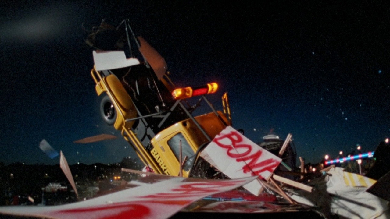 Dead End Drive-In (1986) backdrop artwork