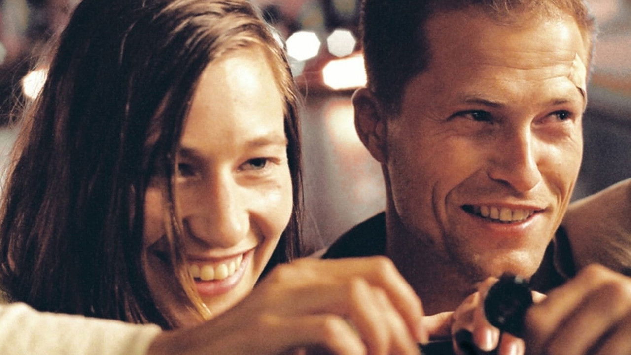 Barefoot (2005) backdrop artwork