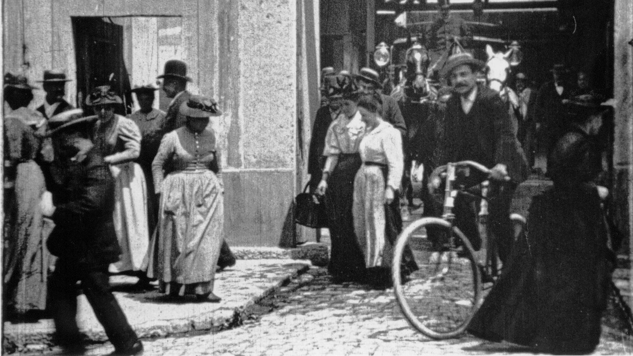Workers Leaving the Lumière Factory (1895) backdrop artwork